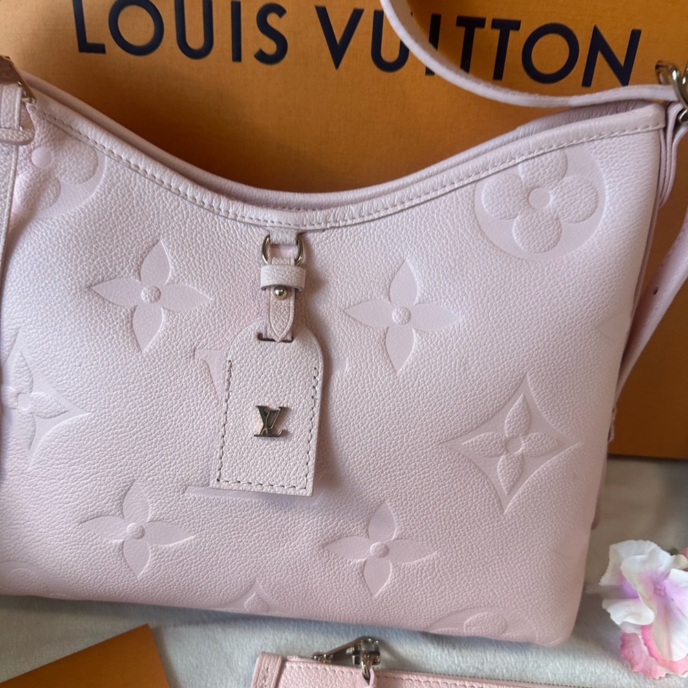 Louis Vuitton CarryAll PM🌸 - Picture 10 of 16